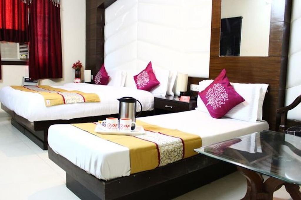 Hotel Unistar New Delhi Exterior photo