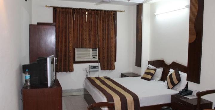 Hotel Unistar New Delhi Exterior photo